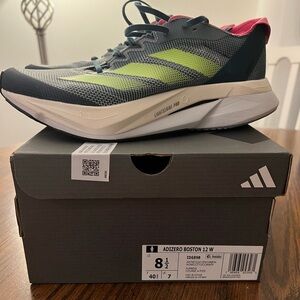 Barely used (17 miles) women’s 8.5 Adidas Adizero Boston 12 running shoes